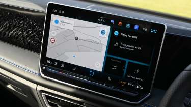 Volkswagen Tiguan UK - infotainment